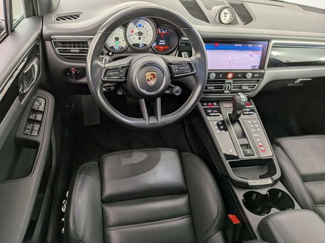 2023 Porsche Macan T