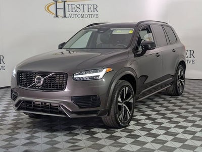 2023 Volvo XC90 Recharge Plug-In Hyb Plus Dark Theme
